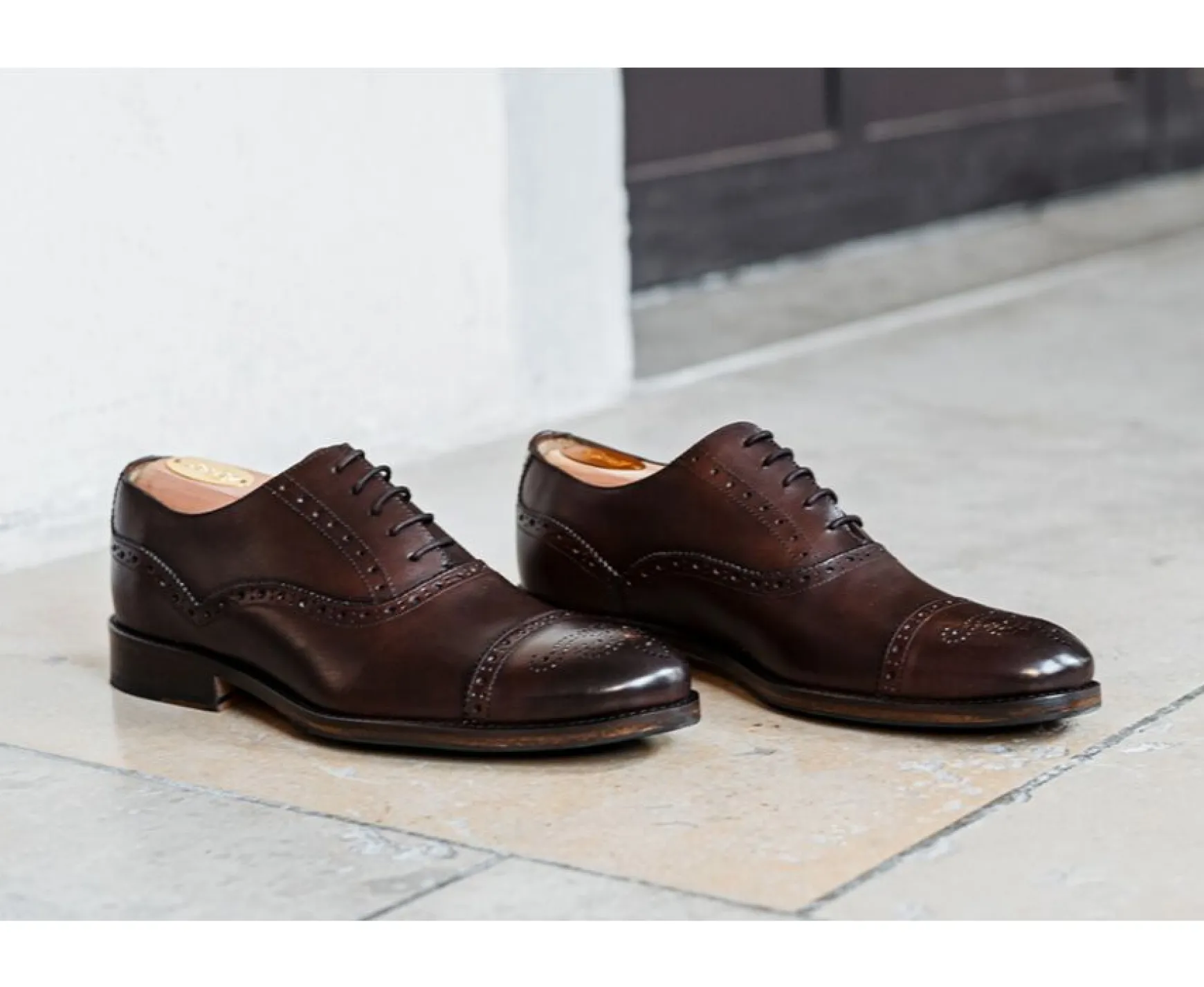 Bexley Oxford Shoes | Oxford Shoes - Rubber Pad - Hilcott Patin | Patina Chocolate